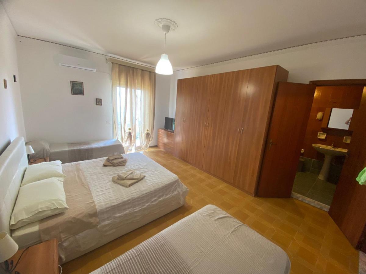 Mi 'Ffaciu E Mi Ricriu Casa Vacanze كاستلمولا المظهر الخارجي الصورة